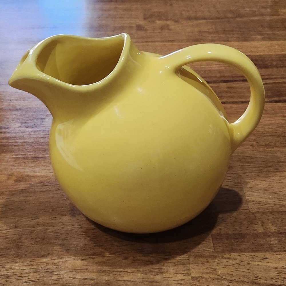 Catalina Pottery USA Yellow Ceramic Pitcher